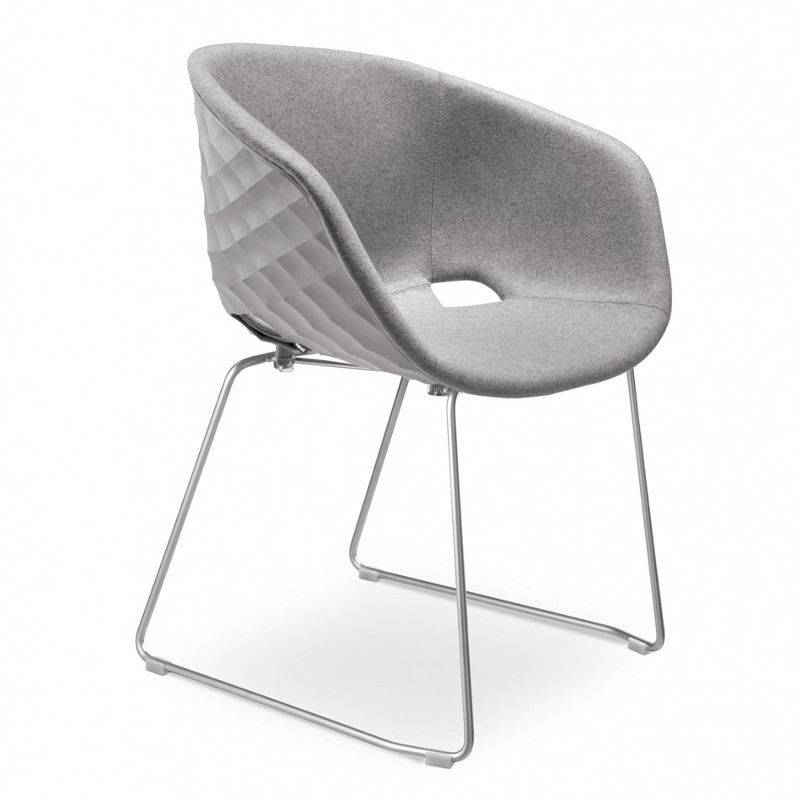 Uni-ka 595M kárpitozott karfás szék Uni-ka 595M kárpitozott karfás szék