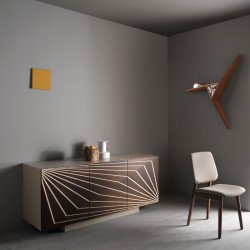 Optik 586 három ajtós komód biztonsági üveggel