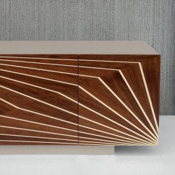 Optik 586 három ajtós komód biztonsági üveggel