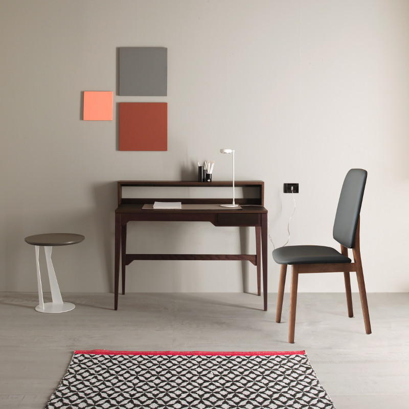 Pad 216 íróasztal Dió