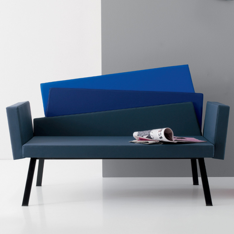 Karina 645 fém vázas kanapé szövet kárpittal karfás