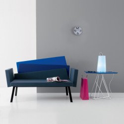 Karina 645 fém vázas kanapé szövet kárpittal karfás