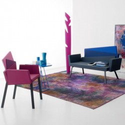 Karina 645 fém vázas kanapé szövet kárpittal karfás