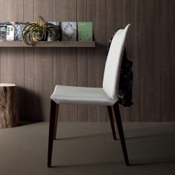 Flora 624 kõrisfa szék mûbõr kárpittal 03 Favázas étkezőszékek 0 COMPAR