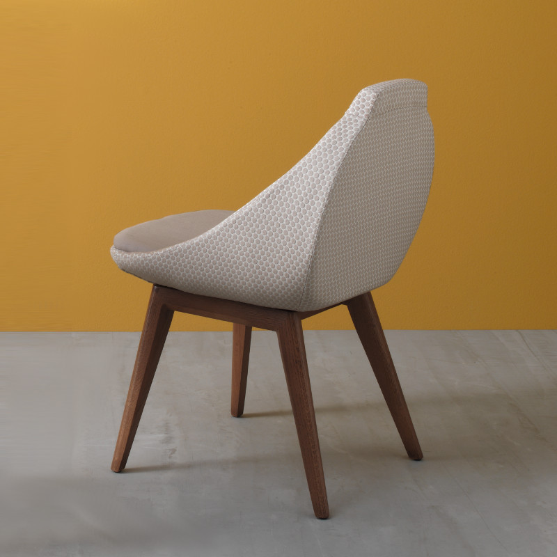 Desire 957 fa vázas szék mûbõr kárpittal