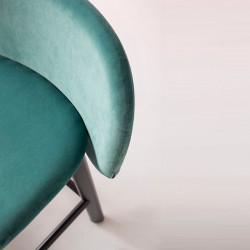 Chips SG-65 kárpitozott fa vázas bárszék