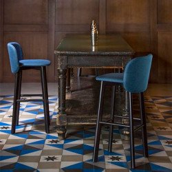 Chips SG-65 kárpitozott fa vázas bárszék