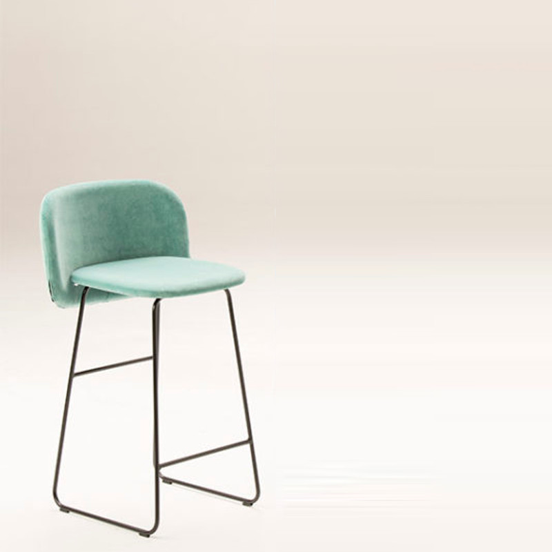 Chips SL-SG-65 szánkótalpas kárpitozott bárszék