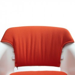 Clop polipropilén vázas szánkótalpas karosszék párnázott - kárpitozott üléssel