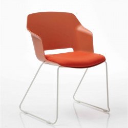 Clop polipropilén vázas szánkótalpas karosszék párnázott - kárpitozott üléssel