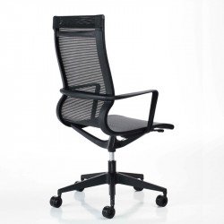 Liberty állítható magasságú fõnöki forgószék magas háttámlával - hálós - fix fekete kartámasszokkal - 5-ágú csillag alakú központi görgõs lábbal