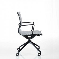 Liberty fix magasságú irodai szék - hálós - fix fekete kartámasszokkal - 4-ágú csillag alakú központi görgõs lábbal