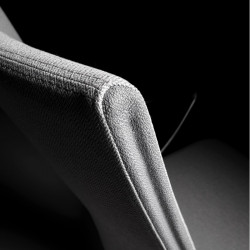 Velvet állítható magasságú kárpitozott irodai szék - fix fekete kartámasszokkal - 5-ágú csillag alakú központi görgõs lábbal