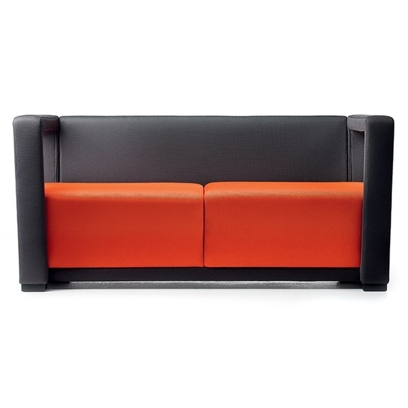 Circuit kárpitozott kétszemélyes kanapé keretes kartámasszal