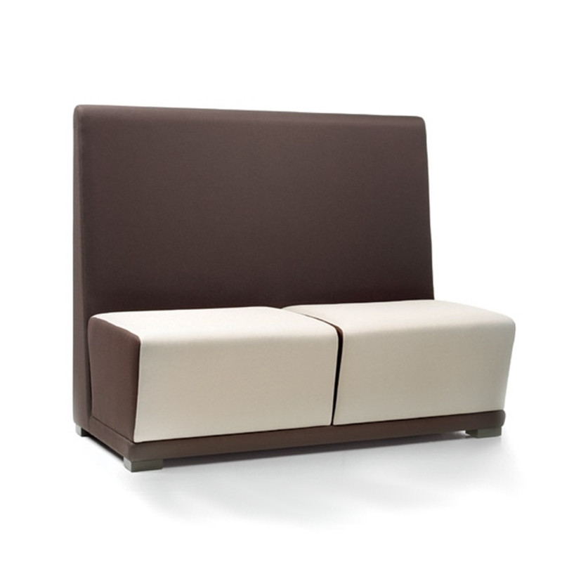 Circuit két kárpitozott fotel - kétszemélyes kanapé magas háttámlával