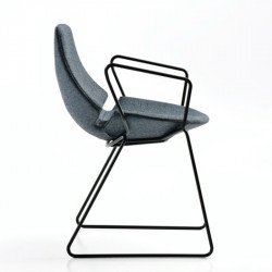 Eon kárpitozott szánkótalpas szék