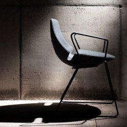 Eon kárpitozott szánkótalpas szék