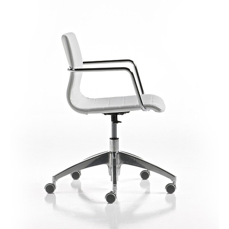 Miss kárpitozott állítható magasságú irodai szék TILT mechanizmussal