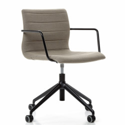 Miss kárpitozott szék négy ágú csillag alakú fekete lábbal - görgõkkel 03 Fémvázas étkezőszékek Diemme