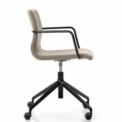 Miss kárpitozott szék négy ágú csillag alakú fekete lábbal - görgõkkel