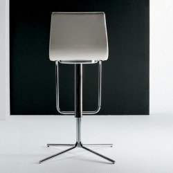 Prince kárpitozott bárszék magas háttámlával