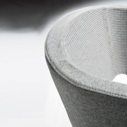 Vanity kárpitozott karosszék szánkótalpas lábbal