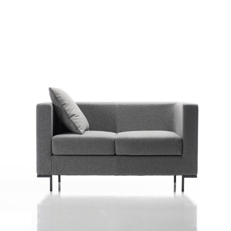 Hall kárpitozott kétszemélyes kanapé