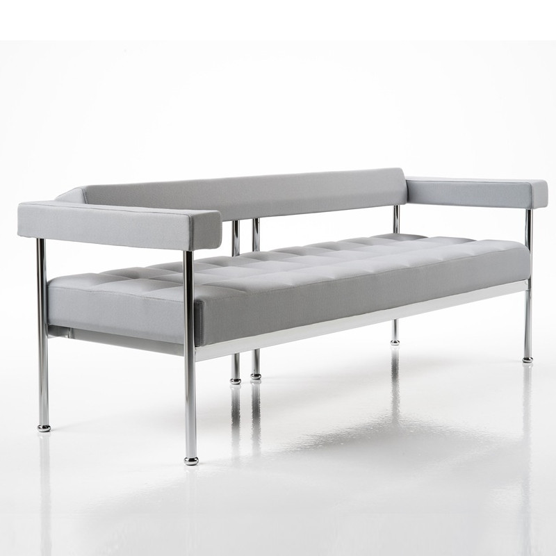 Qubiq kárpitozott háromszemélyes kanapé