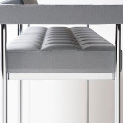 Qubiq kárpitozott háromszemélyes kanapé