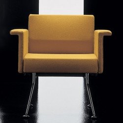 Ypsilon kárpitozott fotel