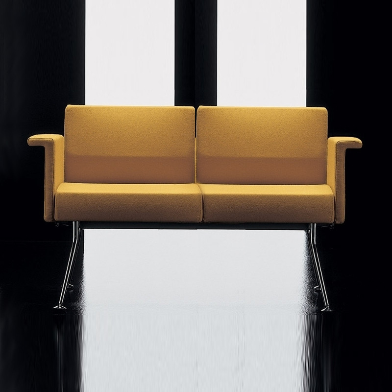 Ypsilon kárpitozott kétszemélyes kanapé