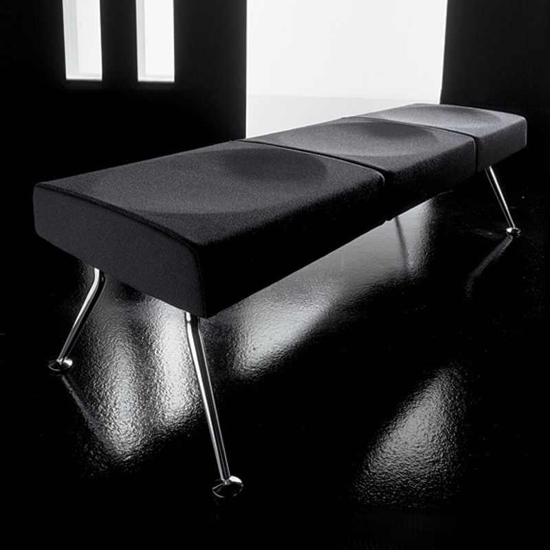 Ypsilon kárpitozott háromszemélyes pad