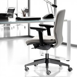 Halfpipe kárpitozott irodai szék állítható magassággal - gázliftes