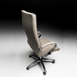 Venus kárpitozott állítható magasságú vezetõi irodai szék magas háttámlával