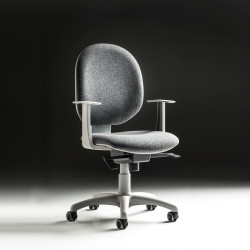 Bingo állítható magasságú irodai forgószék szürke talppal 05 Műanyag karosszékek Diemme