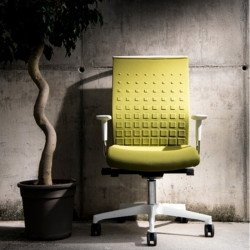 Fit Up hõformázott polipropilén háttámlájú irodai szék - fekete vázzal