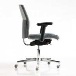 Fit kárpitozott állítható magasságú irodai szék