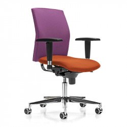 Fit kárpitozott állítható magasságú irodai szék