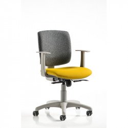 Free kárpitozott irodai szék fix karfákkal