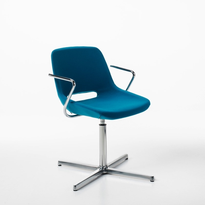 Clea kárpitozott szék - négy élû alumínium központi lábbal