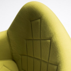 Dama kárpitozott irodai szék - négy fa lábbal