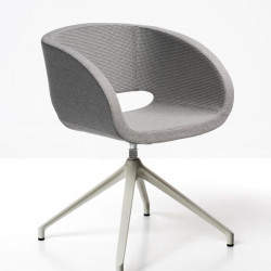 Vanity kárpitozott karosszék fehér piramis alakú alumínium központi lábbal 05 Fémvázas karosszékek Diemme