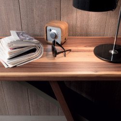 Zed 596 konzolasztal