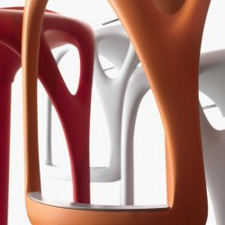 Form 489 állítható magasságú bárszék tűzálló poliuretánból