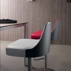 Mila 268 párnázott bárszék műbőr kárpittal